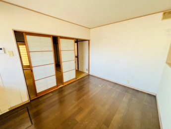 【居間・リビング】