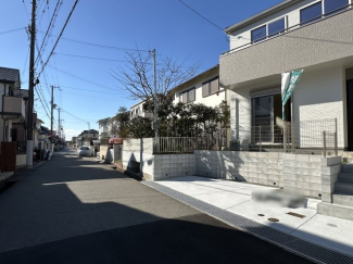 【前面道路含む現地写真】