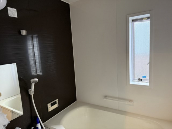 浴槽も広くリラックスして入浴を楽しめます。