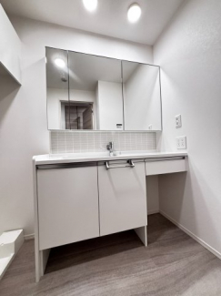 【独立洗面所】