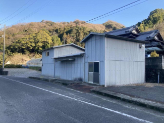 菊間町売倉庫の画像