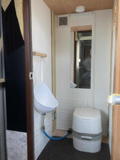 菊間町売倉庫の画像