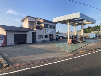 近くのガソリンスタンドまで500m