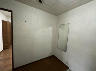 外出前に鏡で確認を！