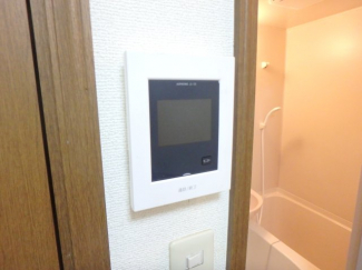 モニターフォン付きで安心です。