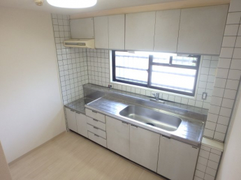 広々使えるキッチン