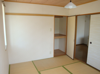 【居間・リビング】