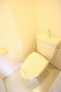 参考、同建物・同間取りの号室