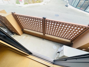 【バルコニー】