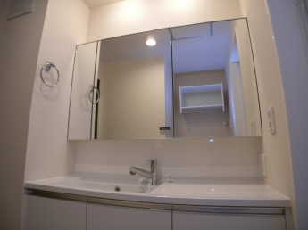 リバーハイム谷八木Ⅱ