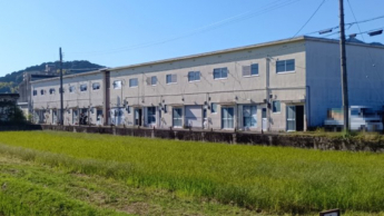 付近からの建物外観