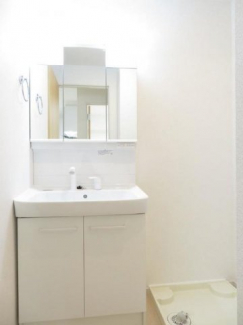 コンパクトで使いやすい洗面所