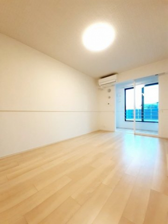 明るい室内です