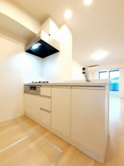 コンパクトなキッチンで掃除もラクラク