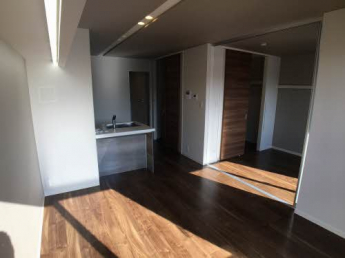 【居間・リビング】