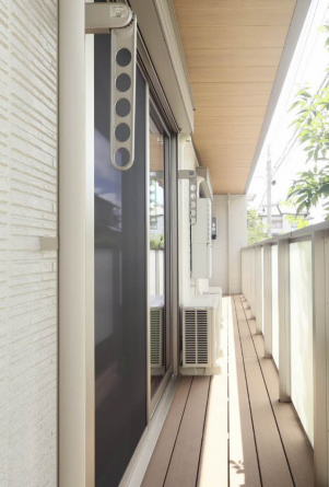 【バルコニー】