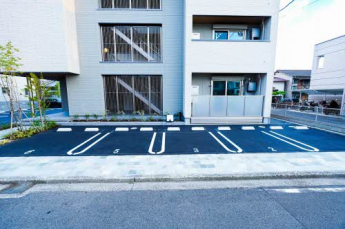 【駐車場】