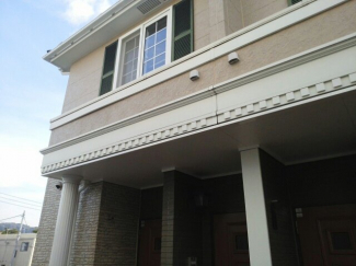 落ち着いた雰囲気の外観です