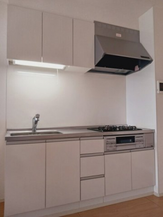 コンパクトなキッチンで掃除もラクラク