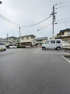 車をお持ちの方に嬉しい駐車場付きの物件です