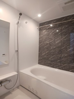 ゆったり過ごせるお風呂です