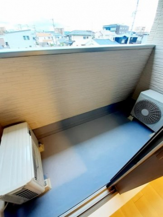 バルコニーがあります