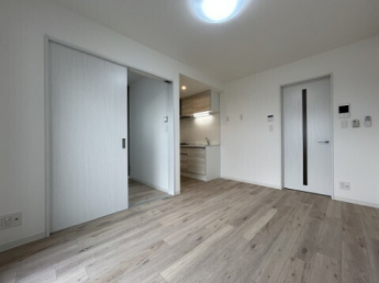 【居間・リビング】