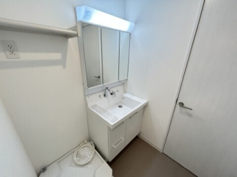 【洗面所】
