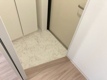 【玄関】