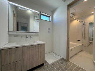 【独立洗面台】