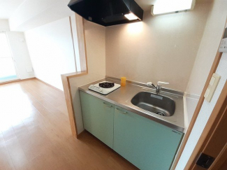 コンパクトなキッチンで掃除もラクラク