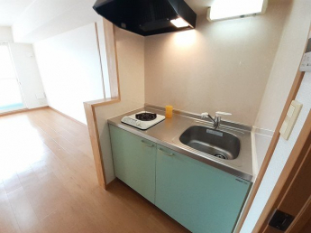 コンパクトなキッチンで掃除もラクラク