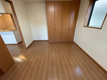 リビング横の6.2帖洋室