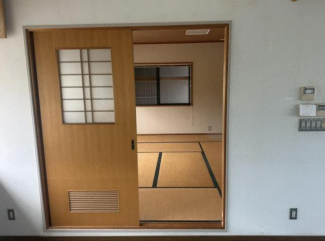 四国中央市土居町小林の事務所の画像