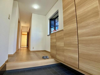 松山市中須賀３丁目の中古一戸建ての画像