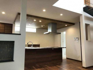 松山市西垣生町の中古一戸建ての画像