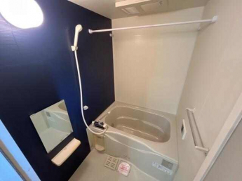 新居浜市松原町のアパートの画像