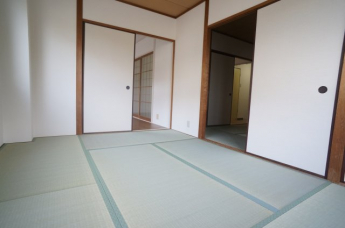 参考、同建物・同間取りの号室