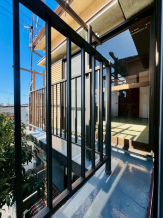 【バルコニー】