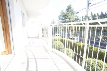 【バルコニー】