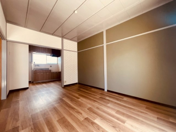 【居間・リビング】