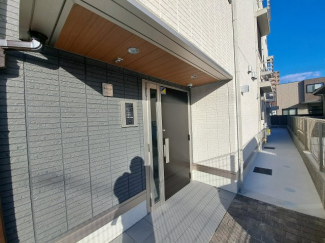 【エントランス】