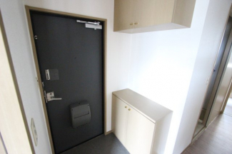 明るい玄関です