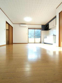 南宇和郡愛南町城辺甲のアパートの画像