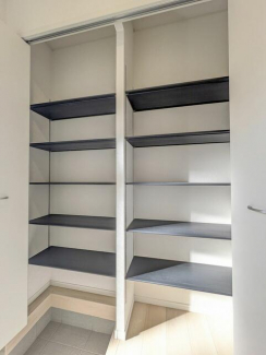 大容量のシューズボックスを完備