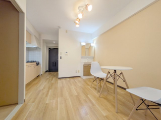 （ステージング後）画像内の家具や家電は、引き渡し前に撤去します。