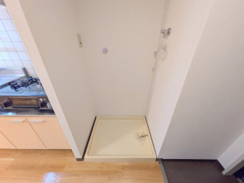 ★洗濯機置場は室内です