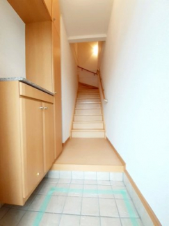 落ち着いた玄関です