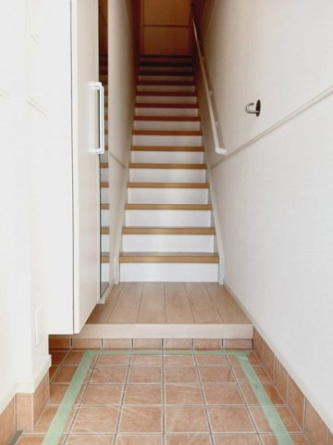 明るい玄関です