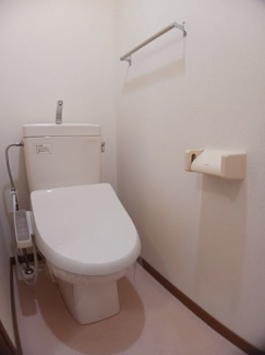 シンプルで使いやすいトイレです